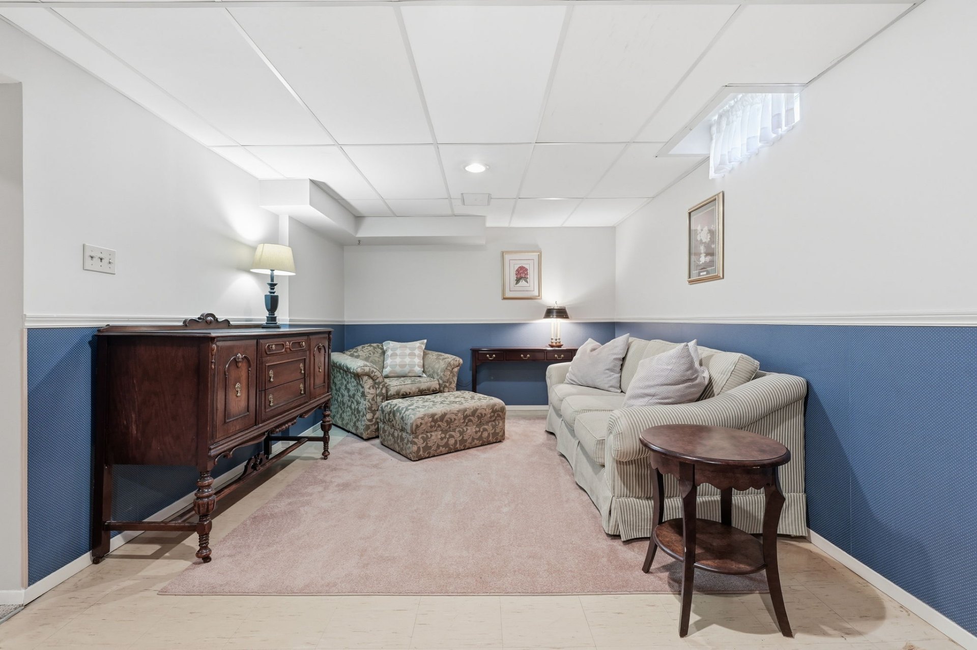 Basement Lounge